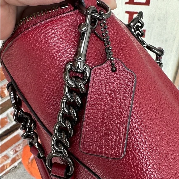 COACH CHAIN PRAIRIE SATCHEL BAG PEBBLED LEATHER - BURGUNDY/CHERRY RED - Picture 7 of 12